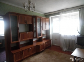 Сдается длительно 2-х комнатная квартира в Камышовой, длительно без...