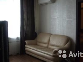 Сдам квартиру на длительный срок. В квартире есть мебель и бытовая...