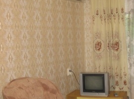 Сдам в аренду чистую, уютную, двухкомнатную квартиру, 4 этаж, центр...