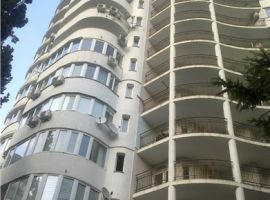 Продаётся Пентхаус с шикарным видом на 17 этаже в центре г.Ялта по...