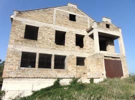 6 300 000руб Продам дом 470м2, 7 соток, ИЖС, у.Генерала Саймонова...
