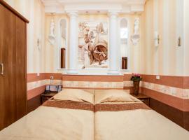 Продам отель на ул. Древней г. Севастополя Отель располагается в...