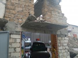 Продам недостроенный трехэтажный гараж в ГСК Кипарис. Гараж на 2...